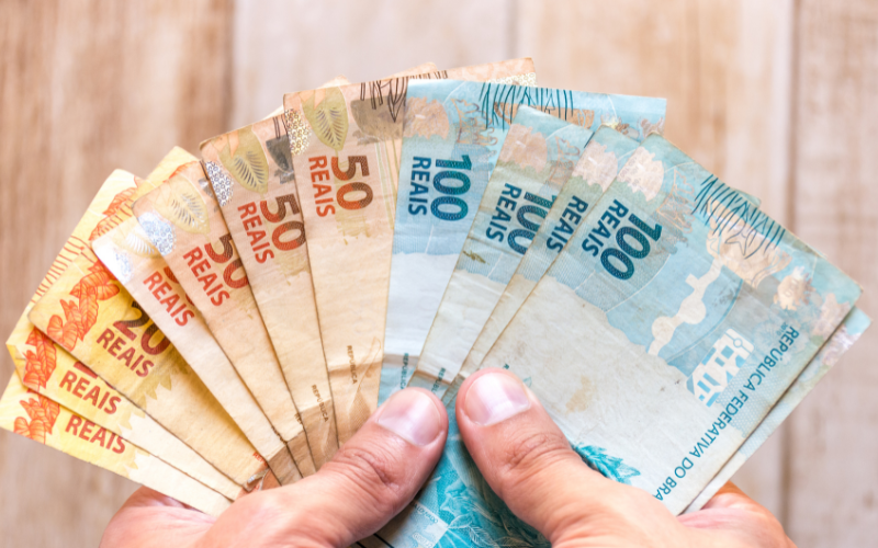 PÁGINA INICIAL 800x500px Empréstimo Consignado O Que É, Como Funciona e Quando Vale a Pena